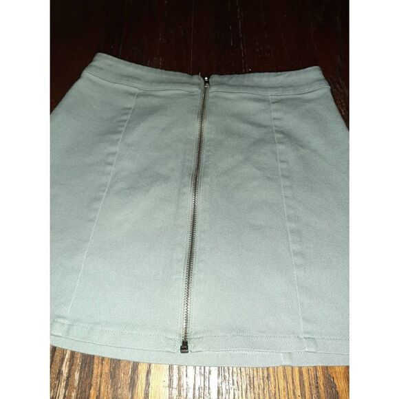 Small Forever 21 Light Blue Denim Blue Jean Front Zip Mini Skirt - Picture 3 of 4